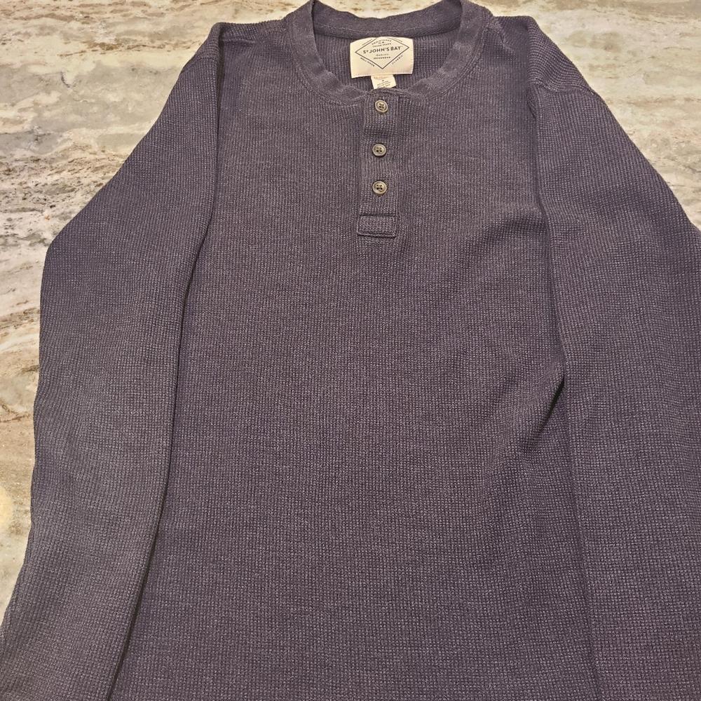 Men's long sleeve shirt